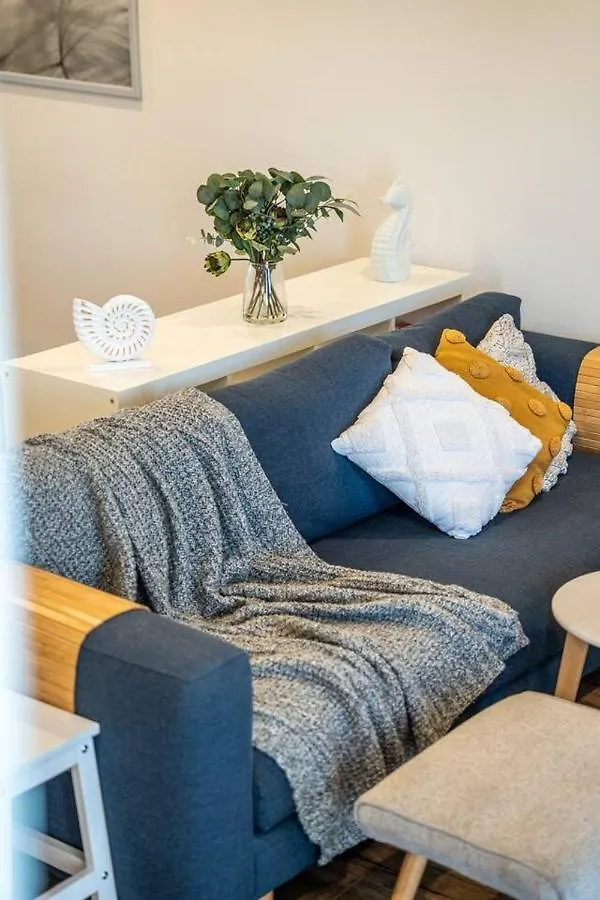 Oceanside At Christies Beach - Contemporary Comfort Adelaide Casa de Férias